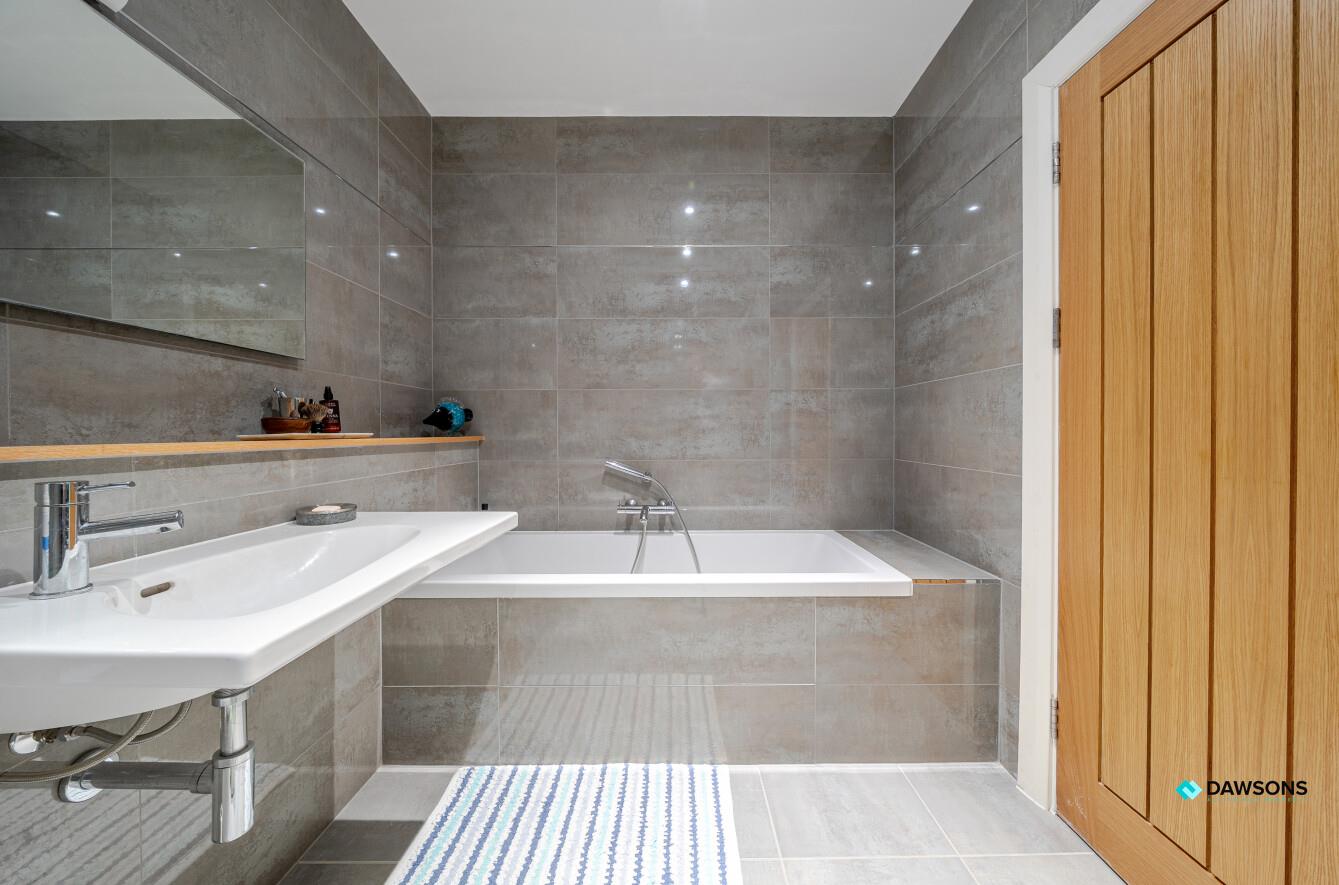 Langland Court Road, Langland, Mumbles, Swansea, SA3 4AZ